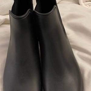 COUGAR NEW Celeste Storm Chelsea Black Rain Boots size 9